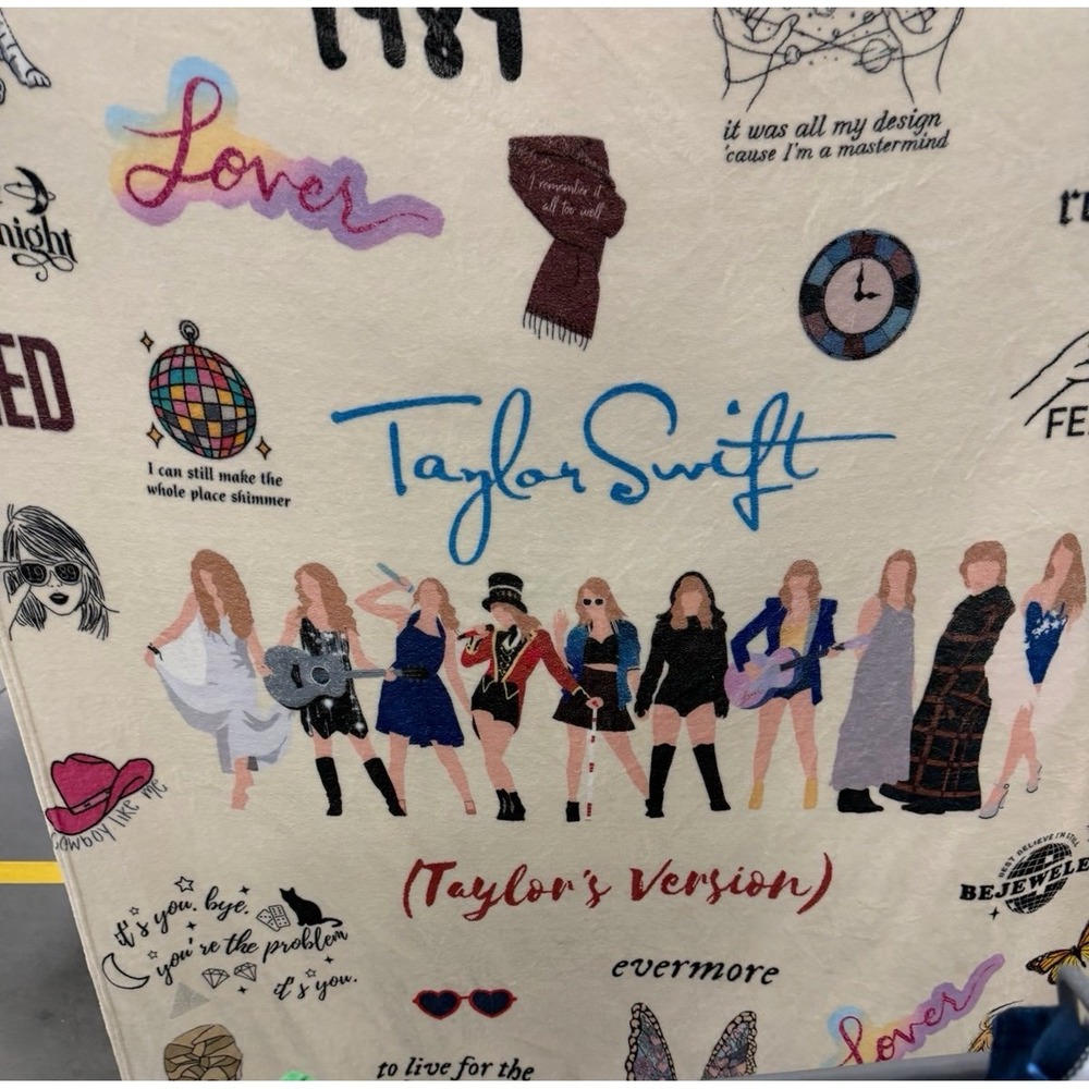Taylor Swift blanket
